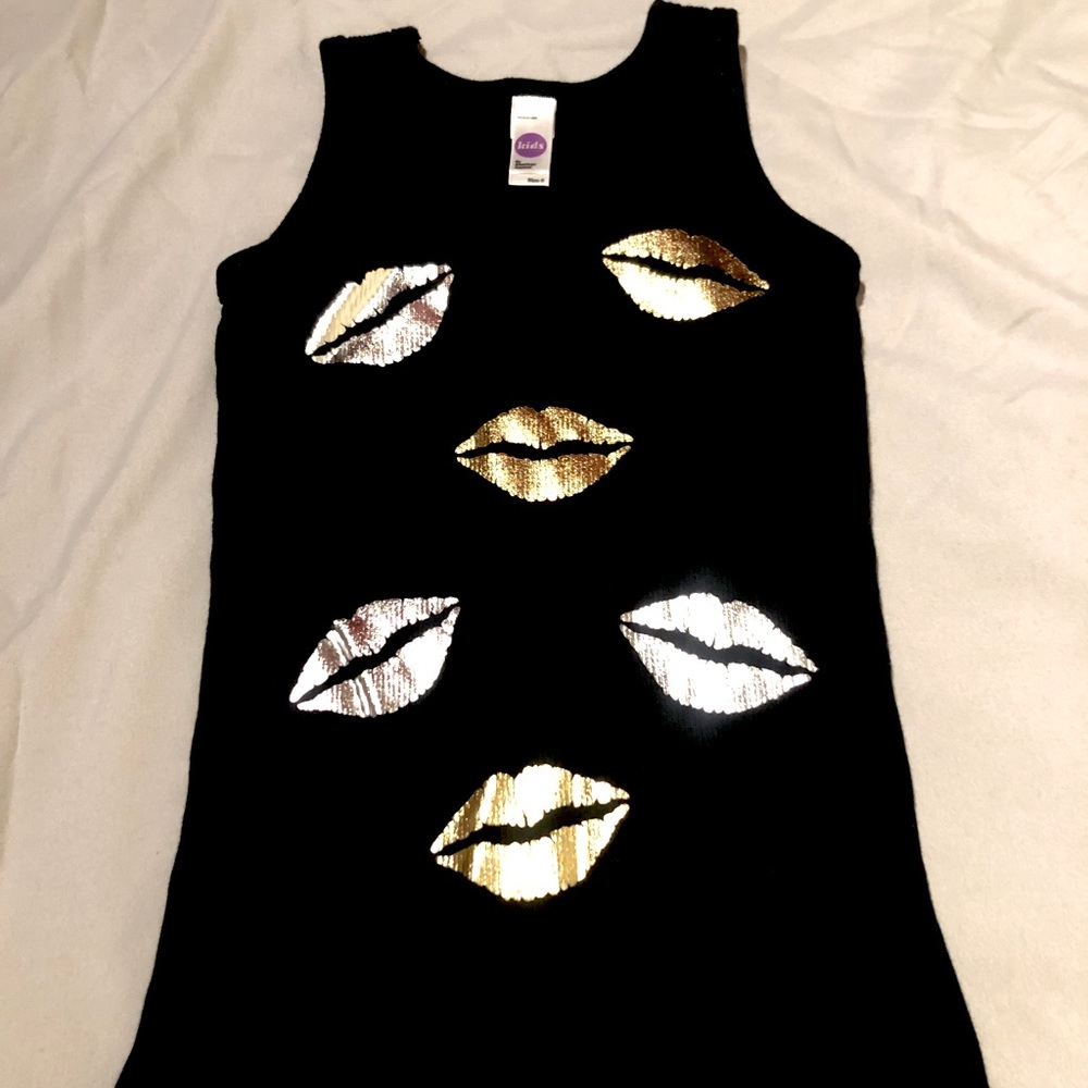 Little Girl “Kisses” tank top